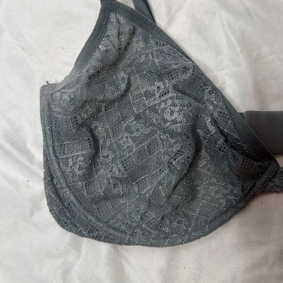 Victoria Secret Body By Victoria Underwire Unlined Plunge Grey Bra. Size 38DDD. - Picture 3 of 8